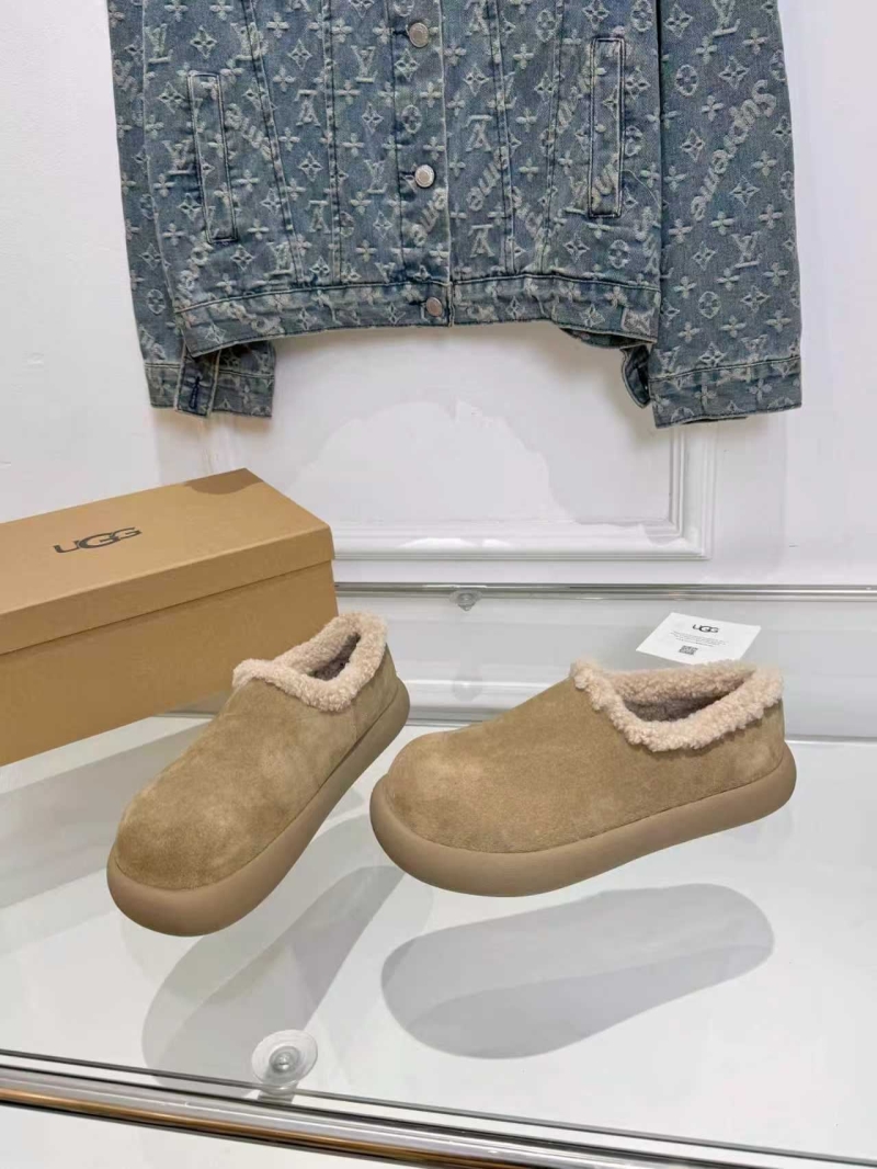 Ugg Flat Shoes
